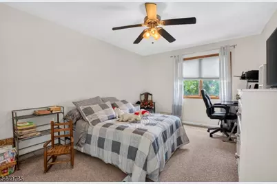286 Atlantic Dr., Parsippany, NJ 07054 - Photo 14