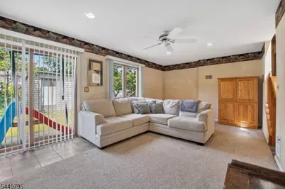 286 Atlantic Dr., Parsippany, NJ 07054 - Photo 12