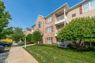 319 Sophee Ln, Lakewood Twp., NJ 08701 - Photo 2