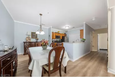 319 Sophee Ln, Lakewood Twp., NJ 08701 - Photo 8