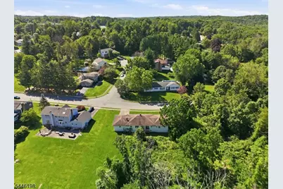 12 Aldersgate Cir, Mount Olive, NJ 07828 - Photo 10