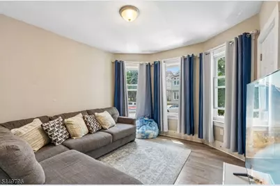 155 Hayward Pl, Wallington, NJ 07057 - Photo 6