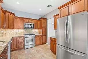 5 St Charles Ave, West Milford, NJ 07421 - Photo 8