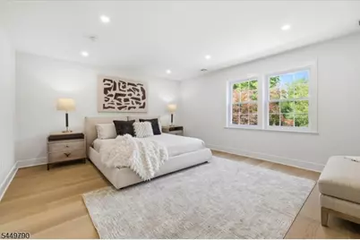 37 Congressional Pkwy, Livingston, NJ 07039 - Photo 10