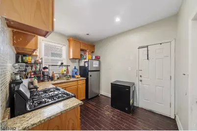 77 S 16th St, East Orange, NJ 07018 - Photo 8
