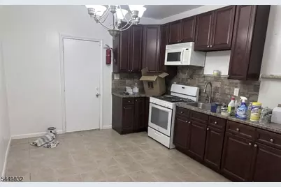 126 Gould Ave, Paterson, NJ 07503 - Photo 4