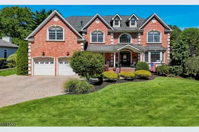 94 Hillcrest Dr, Clark Township, NJ 07066 - Photo 1