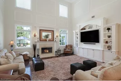 94 Hillcrest Dr, Clark Township, NJ 07066 - Photo 12