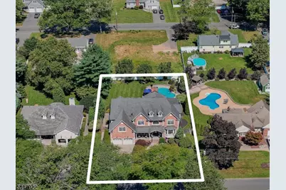 94 Hillcrest Dr, Clark Township, NJ 07066 - Photo 2
