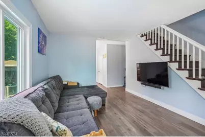 2 Howard St, Pompton Lakes, NJ 07442 - Photo 6