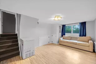 612 Betsy Ross Pl, Bound Brook, NJ 08805 - Photo 20