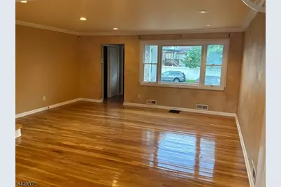 2837 Myrtle Ter, Linden, NJ 07036 - Photo 2