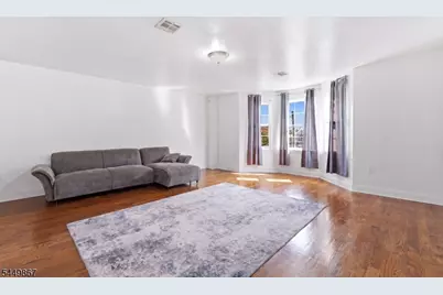 17 Stanton St, Newark, NJ 07114 - Photo 16