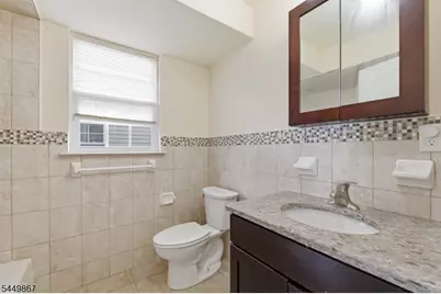 17 Stanton St, Newark, NJ 07114 - Photo 10