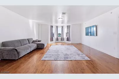 17 Stanton St, Newark, NJ 07114 - Photo 14