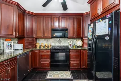 14 Barrister St, Clifton, NJ 07013 - Photo 12