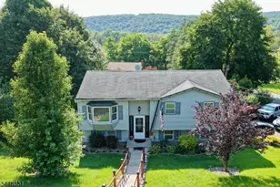 2 Washington Rd, Ogdensburg, NJ 07439 - Photo 1