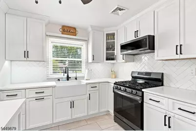 5 Anna Marie Ct, Fairfield, NJ 07004 - Photo 12
