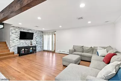 5 Anna Marie Ct, Fairfield, NJ 07004 - Photo 4