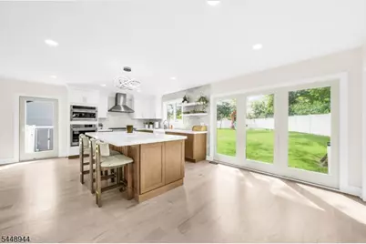 17 Meadow Rd, Clark Township, NJ 07066 - Photo 8