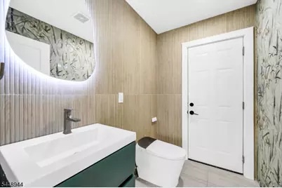 17 Meadow Rd, Clark Township, NJ 07066 - Photo 12