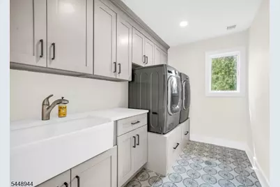 17 Meadow Rd, Clark Township, NJ 07066 - Photo 24