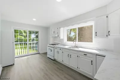 1104 N Washington Ave, Green Brook Township, NJ 08812 - Photo 18