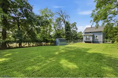 1104 N Washington Ave, Green Brook Township, NJ 08812 - Photo 34
