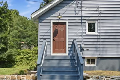 1104 N Washington Ave, Green Brook Township, NJ 08812 - Photo 8