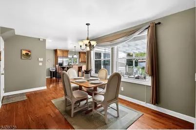 37 Hall Dr, Clark Township, NJ 07066 - Photo 10