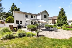 37 Hall Dr, Clark Township, NJ 07066 - Photo 32