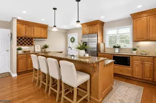37 Hall Dr, Clark Township, NJ 07066 - Photo 6