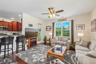 43 Elston Ct, Wanaque, NJ 07420 - Photo 4