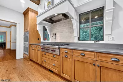 103 Old Driftway Ln, Tewksbury Township, NJ 08833 - Photo 4