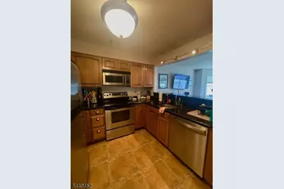 210 2nd St #2, Hoboken, NJ 07030 - Photo 4