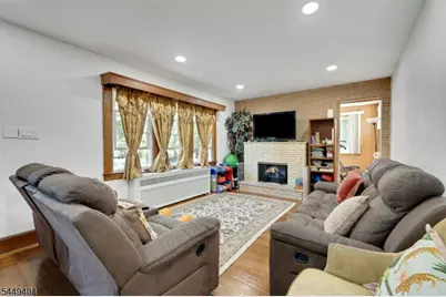 1 Hewitt Ave, Belleville, NJ 07109 - Photo 8