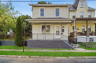 319 Warren St, Phillipsburg, NJ 08865 - Photo 1