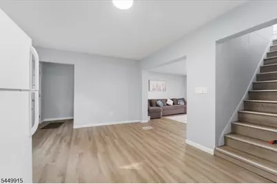 319 Warren St, Phillipsburg, NJ 08865 - Photo 8