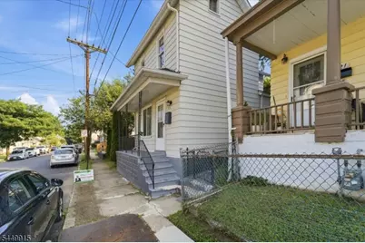 319 Warren St, Phillipsburg, NJ 08865 - Photo 2