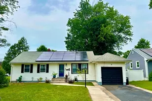 72 Valley View Rd, Hillside, NJ 07205 - Photo 2
