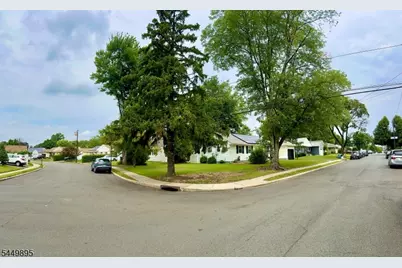 72 Valley View Rd, Hillside, NJ 07205 - Photo 10