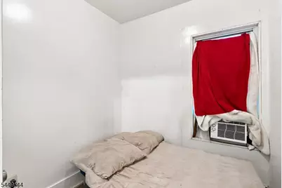39 Hillman St, Paterson, NJ 07522 - Photo 8
