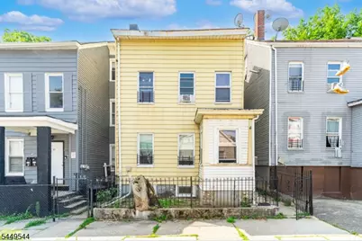 39 Hillman St, Paterson, NJ 07522 - Photo 2