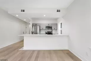 335 21st St, Irvington, NJ 07111 - Photo 4