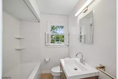 18 Columbia Ave, Berkeley Heights Township, NJ 07922 - Photo 10