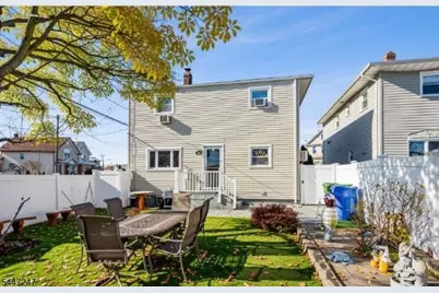 719 W Blancke St, Linden, NJ 07036 - Photo 24