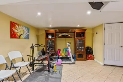 719 W Blancke St, Linden, NJ 07036 - Photo 22