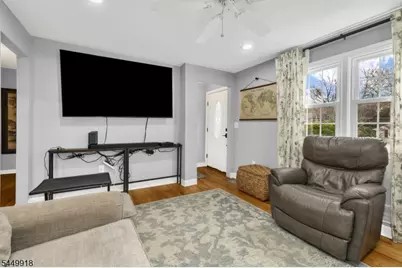 101 Sycamore Ave, Livingston, NJ 07039 - Photo 8