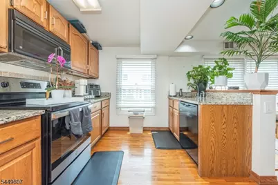 21 Springfield Ave #4, Cranford Township, NJ 07016 - Photo 12