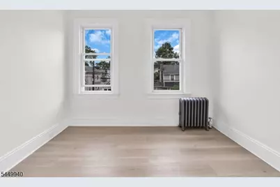 240 W End Ave, Newark, NJ 07106 - Photo 36